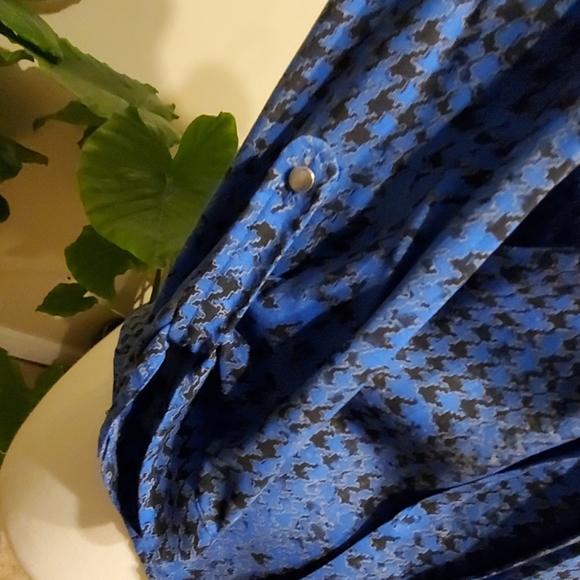 Distorted Houndstooth Shirt - Picture 4 of 7